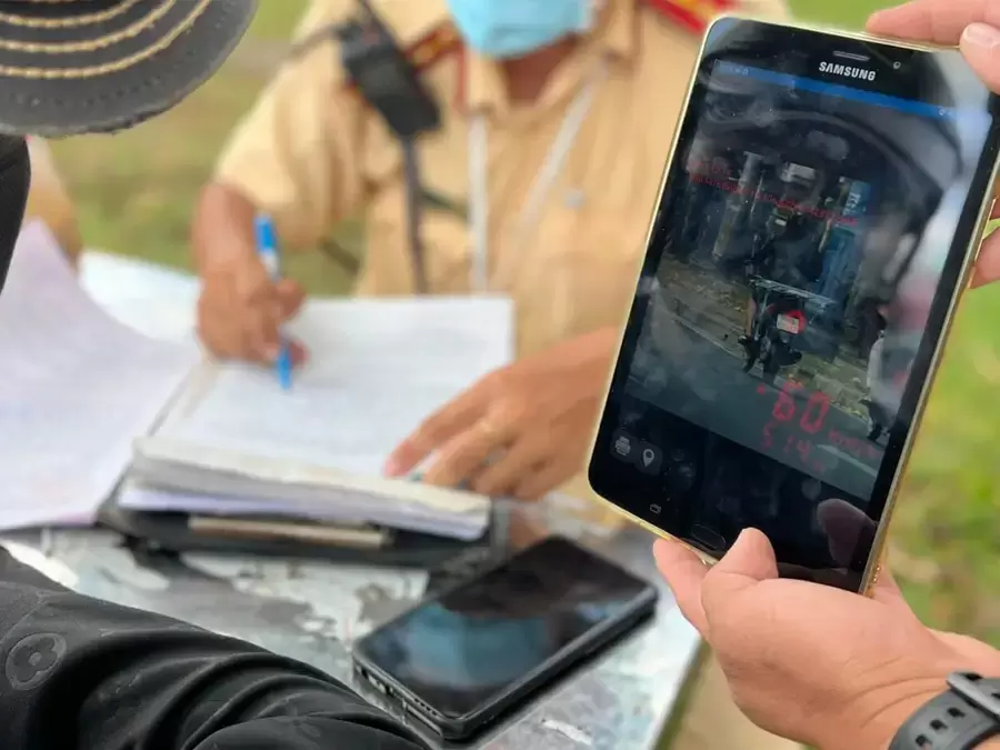 Những điều cần lưu ý khi bị Cảnh sát giao thông bắn tốc độ