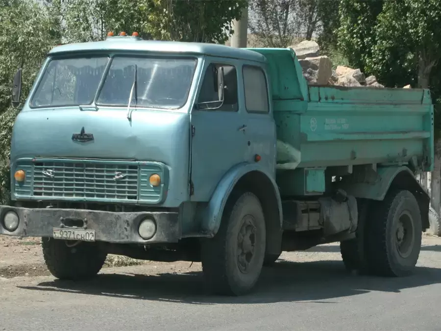 Xe tải đời cũ không phù hợp để sử dụng xăng E10