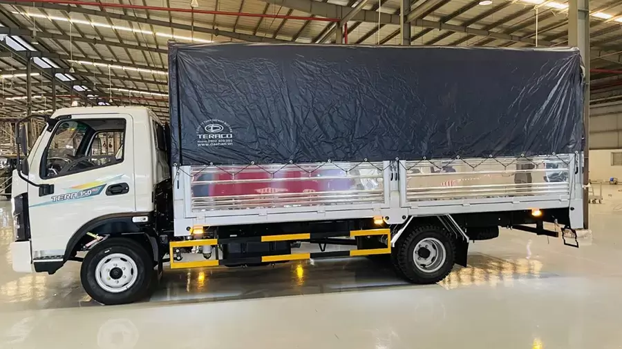 Thùng xe rộng, linh hoạt cho vận chuyển đa dạng