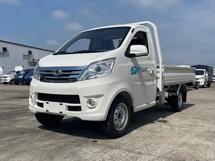 Tera100S được thiết kế theo phong cách xe du lịch