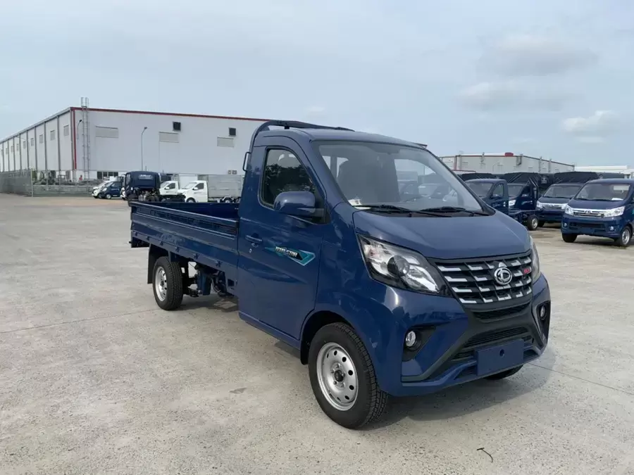 Xe tải 1 tấn có kích thước nhỏ gọn, di chuyển linh hoạt
