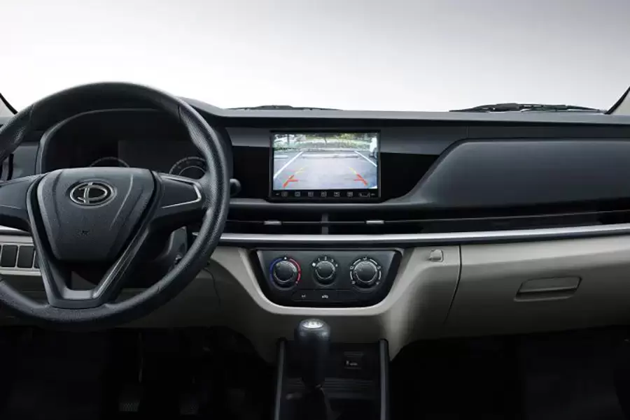 Trang thiết bị tiện nghi như xe du lịch