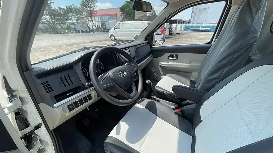 Nội thất tiện nghi, phù hợp nhu cầu lái xe liên tục