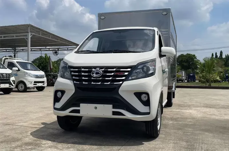 Xe tải 1.25 tấn giá bao nhiêu và chi phí lăn bánh 2026