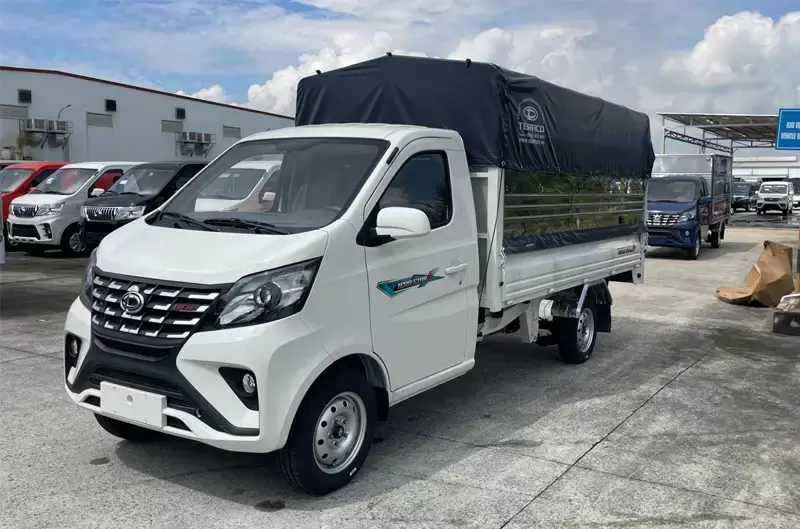 Xe tải 1.25 tấn máy xăng hay dầu – đâu là lựa chọn hợp lý?