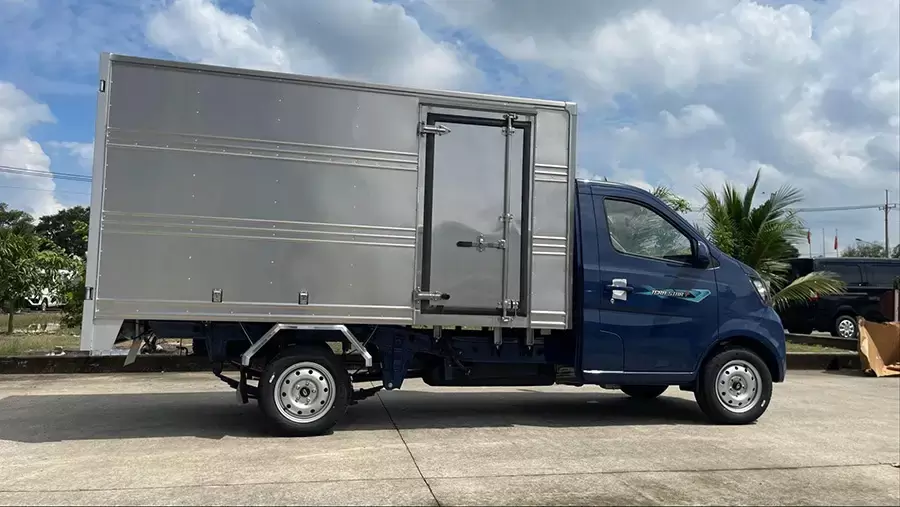 Thùng kín là lựa chọn phù hợp cho ngành hàng này