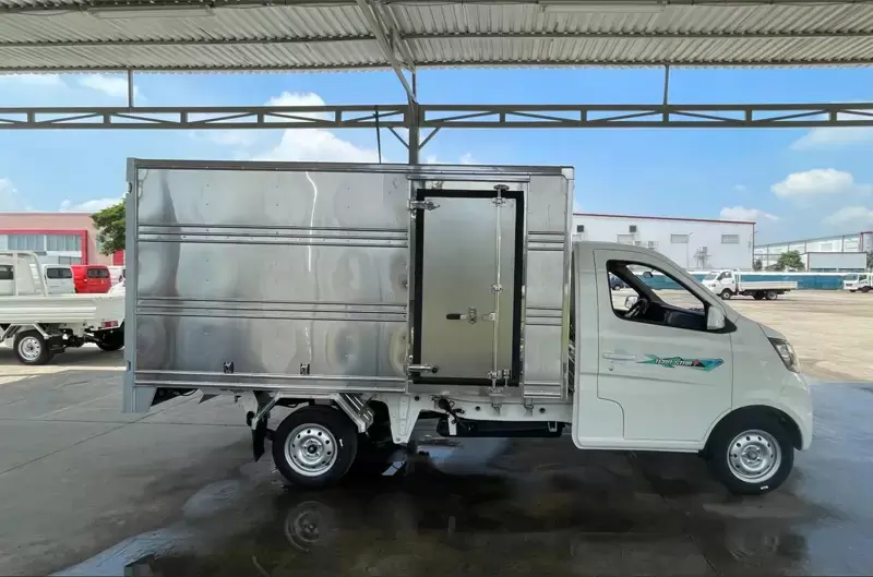 Xe tải 1.25 tấn thùng kín phù hợp chở hàng gì?