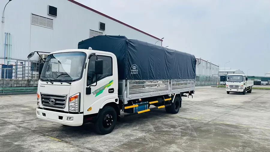 Xe tải 2t5 thùng dài 6m2 có ưu điểm gì và nên mua xe nào?