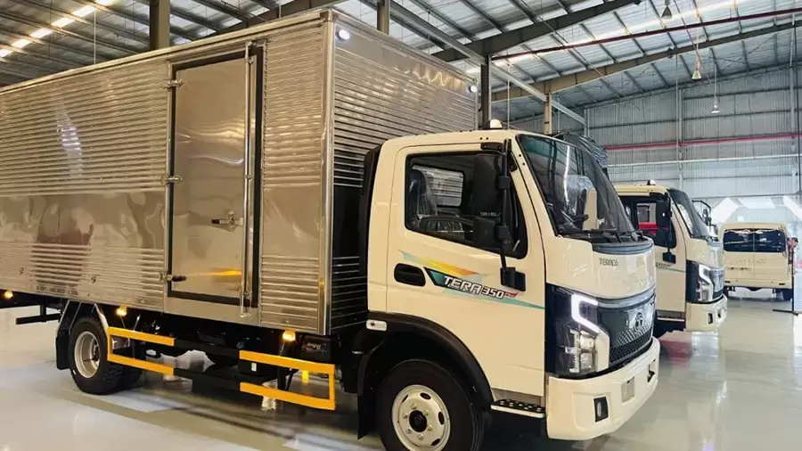 Thùng kín có kết cấu kín hoàn toàn giúp đảm bảo chất lượng hàng hóa