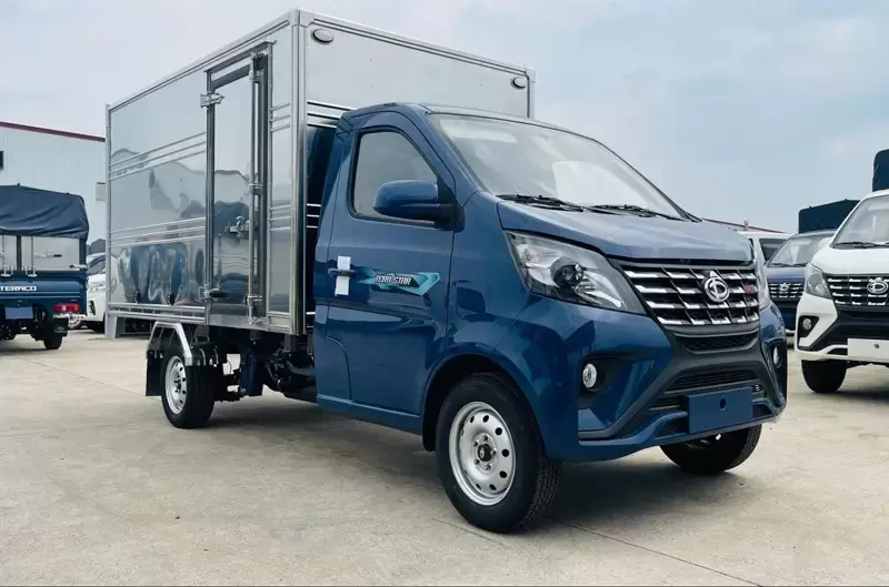 Xe tải 900kg giá bao nhiêu và chi phí lăn bánh 2026