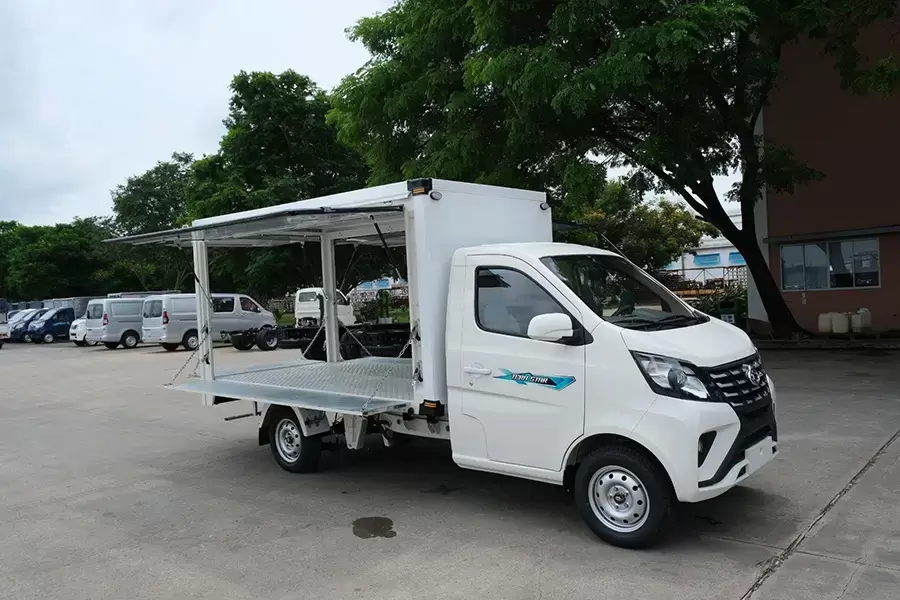 Xe tải bán hàng lưu động Tera Star hiện có giá 279.500.000 đồng