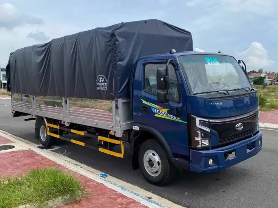 Xe tải chở hàng 3.5 tấn vận chuyển đa dạng hàng hóa