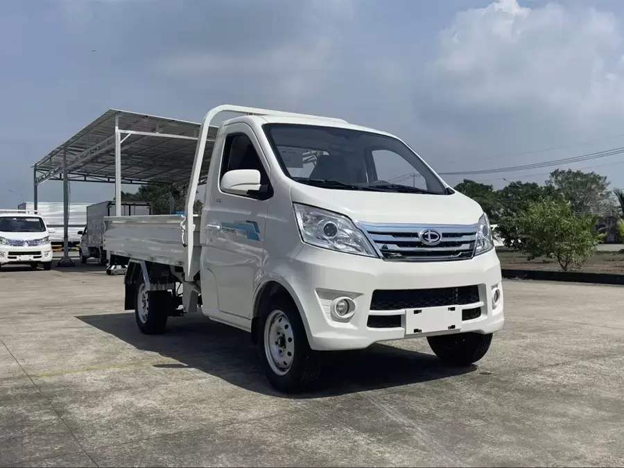 Xe tải nhỏ 1 tấn uy tín và bền bỉ Tera100S