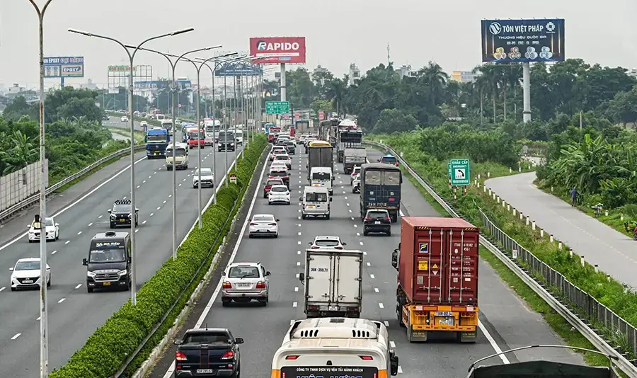 Giữ khoảng cách an toàn khi lưu thông