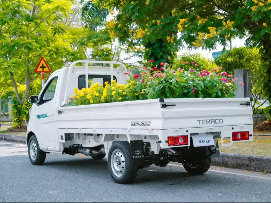 Vận chuyển hàng hóa bằng xe tải nhỏ