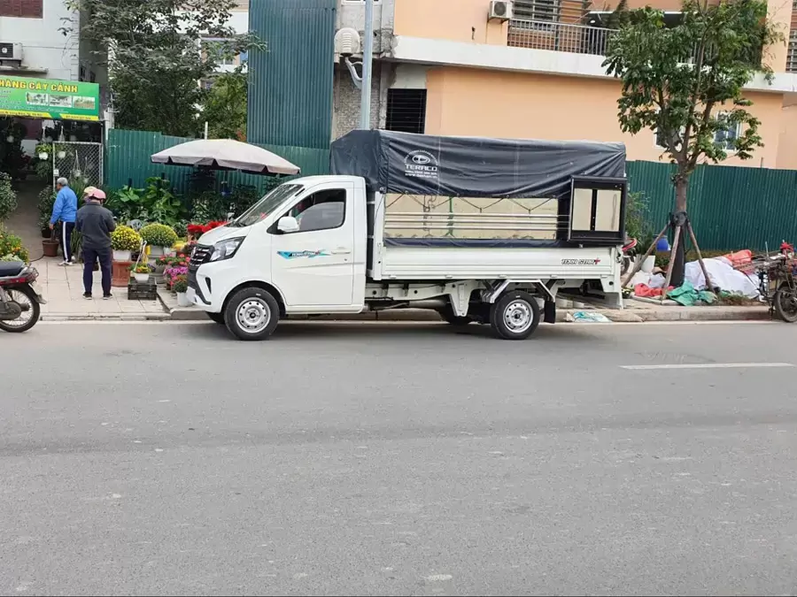 Xe tải thùng 1.25 tấn thích hợp để vận chuyển nhiều mặt hàng khác nhau