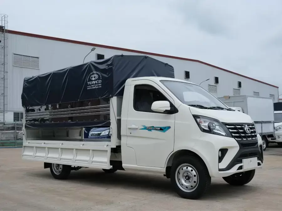 Thiết kế xe tải thùng bạt Tera Star mạnh mẽ và hiện đại