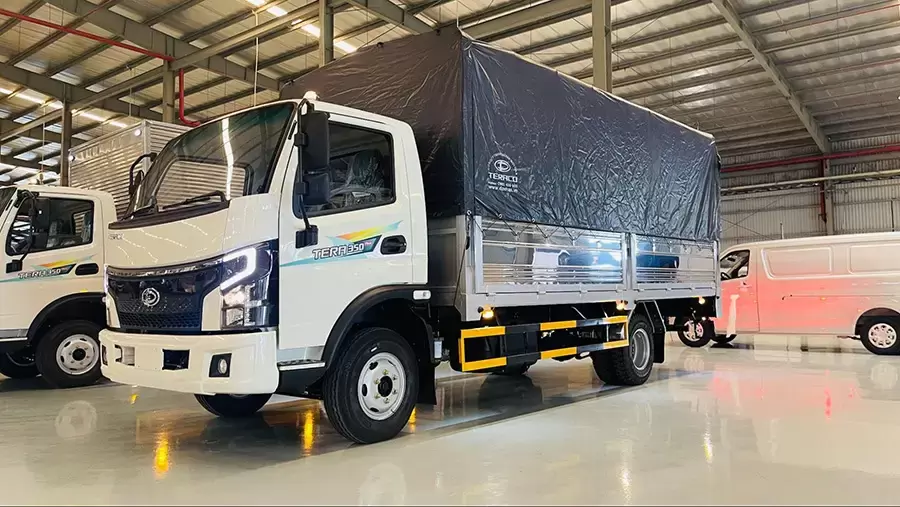 Xe tải thùng bạt dài 5,2 m Tera350 Plus