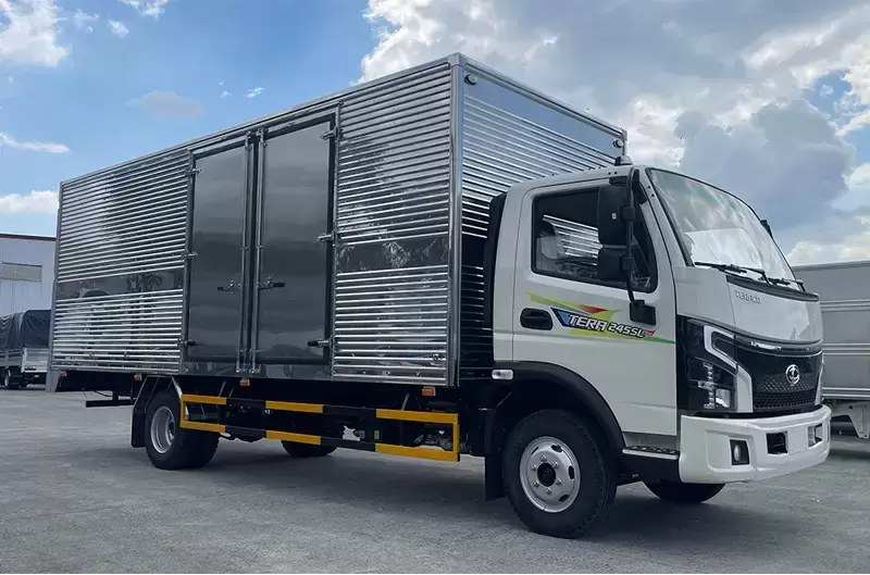 Xe tải thùng dài 6m2 giá bao nhiêu, nên chọn loại nào?