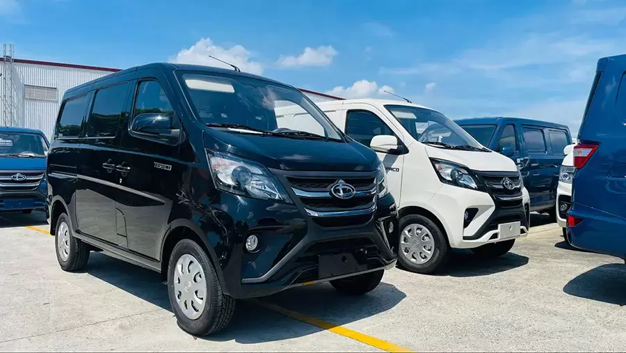Xe van chở hàng Teraco