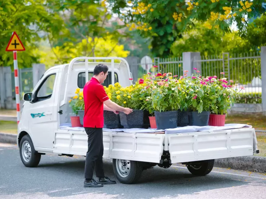 Xe tải 1 tấn thùng lửng cho khả năng xếp dỡ hàng hóa nhanh chóng