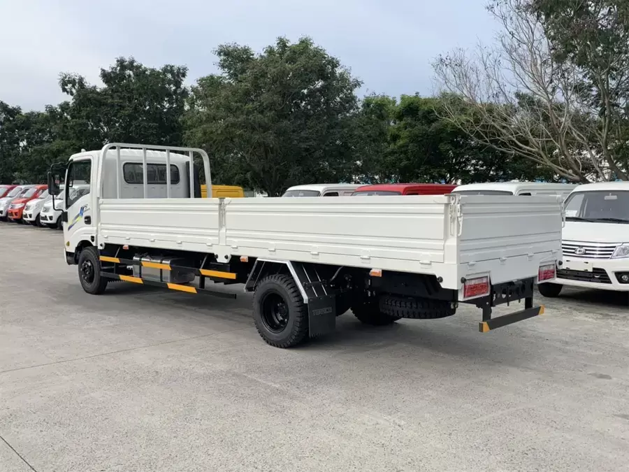 Xe tải thùng lửng dài 6m3 tải trọng dưới 2,5 tấn sẽ ít bị hạn chế lưu thông