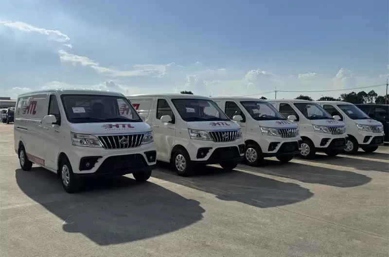 Xe tải van 3 chỗ là gì? Nên chọn xe tải van 3 chỗ hay 2 chỗ?