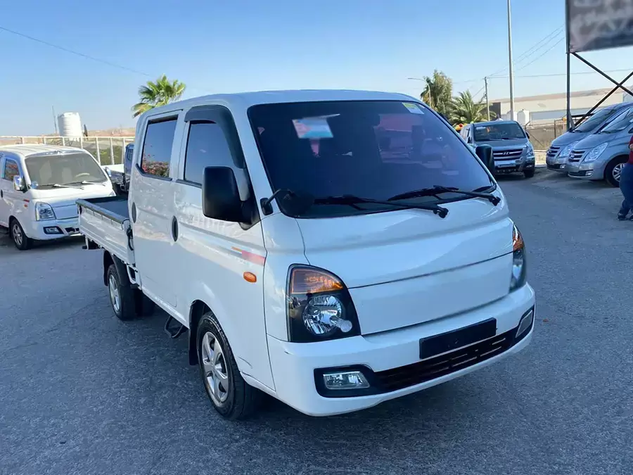 Hiện nay thị trường chỉ có xe tải cabin kép cho nhu cầu 4 chỗ ngồi