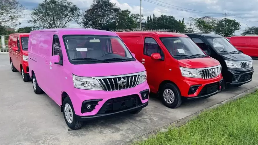 Xe tải van 1 tấn 2 chỗ ngồi được ưa chuộng nhờ khoang hàng rộng