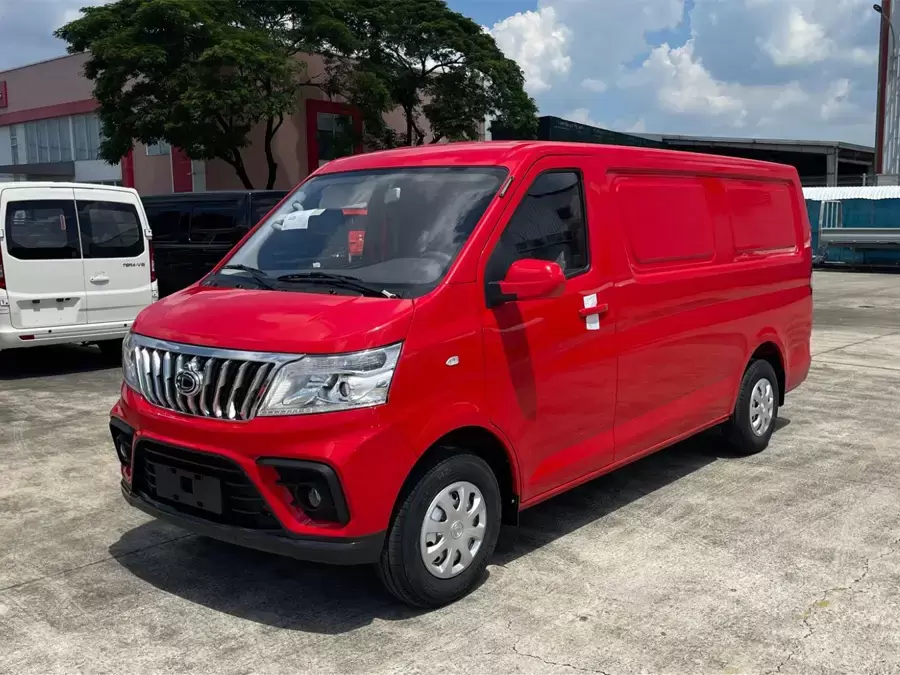 Chọn xe van 2 chỗ khi đơn vị chuyên chở hàng hóa