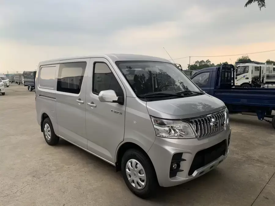 Tera-V6: Xe tải van 5 chỗ linh hoạt, tiết kiệm nhiên liệu