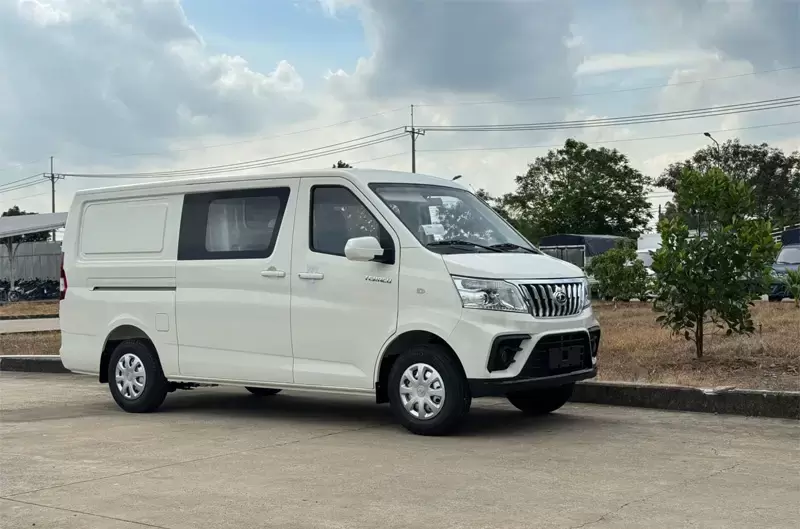 Xe tải van 5 chỗ chọn thế nào để chở người và hàng?