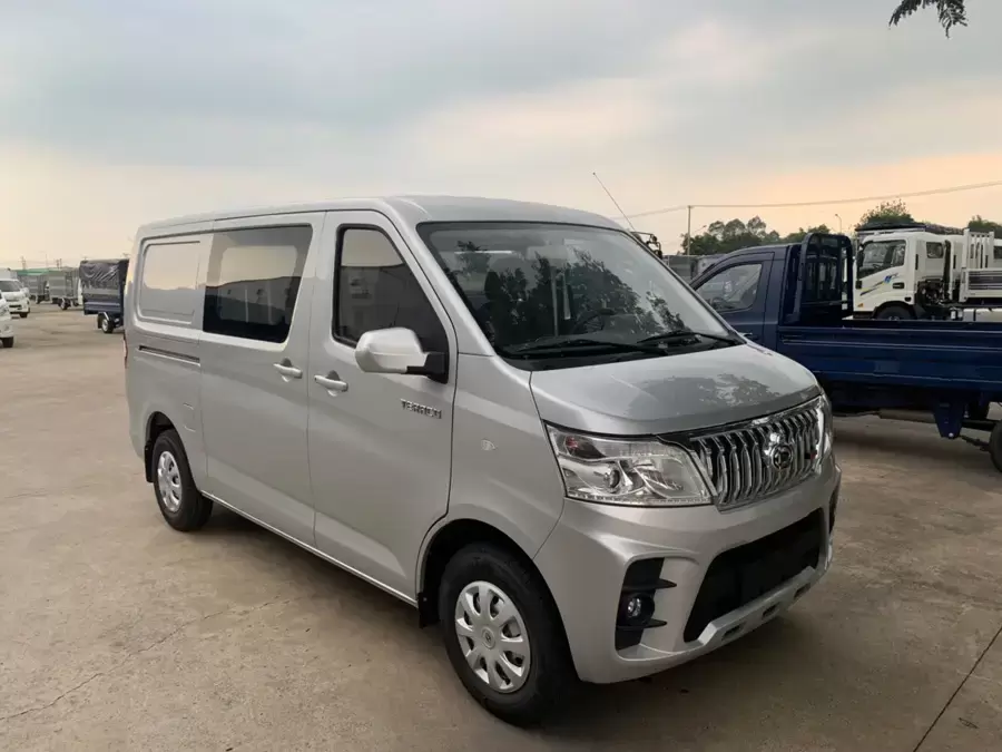 Thiết kế xe tải van 5 chỗ với thân liền khối