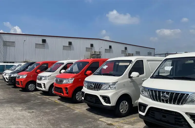 Xe tải van giá rẻ từ 273 triệu nên chọn mẫu nào?