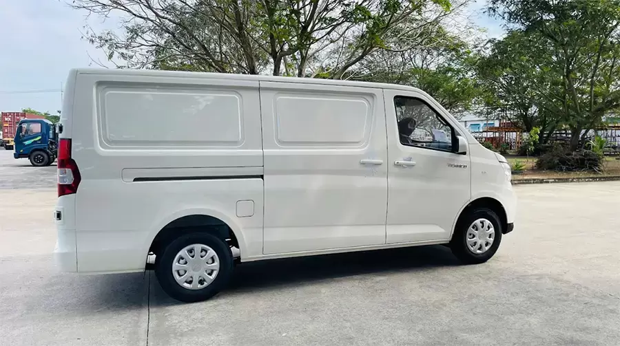 Tera-V8 - Tải van hoàn hảo - Thùng hàng lớn nhất phân khúc