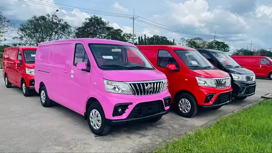 Xe van 1 tấn đang được thị trường ưa chuộng
