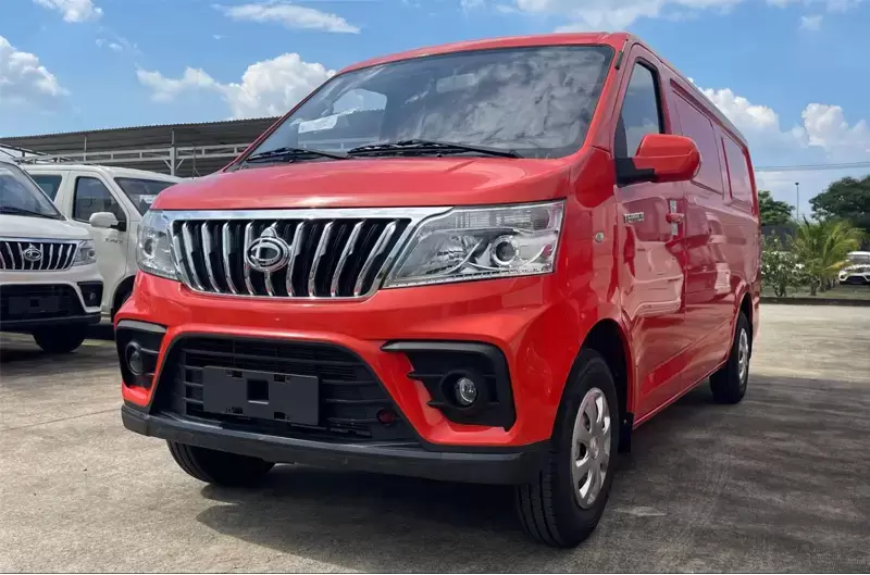 Vì sao xe van 1 tấn được doanh nghiệp vận tải ưa chuộng?