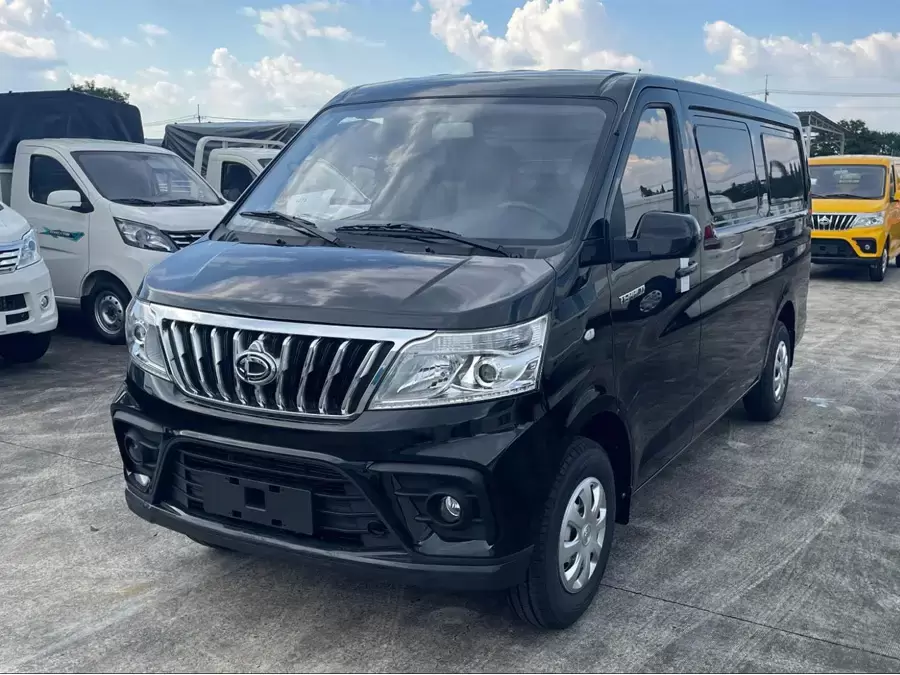 Tera-V8 gây ấn tượng với thiết kế ngoại hình mạnh mẽ