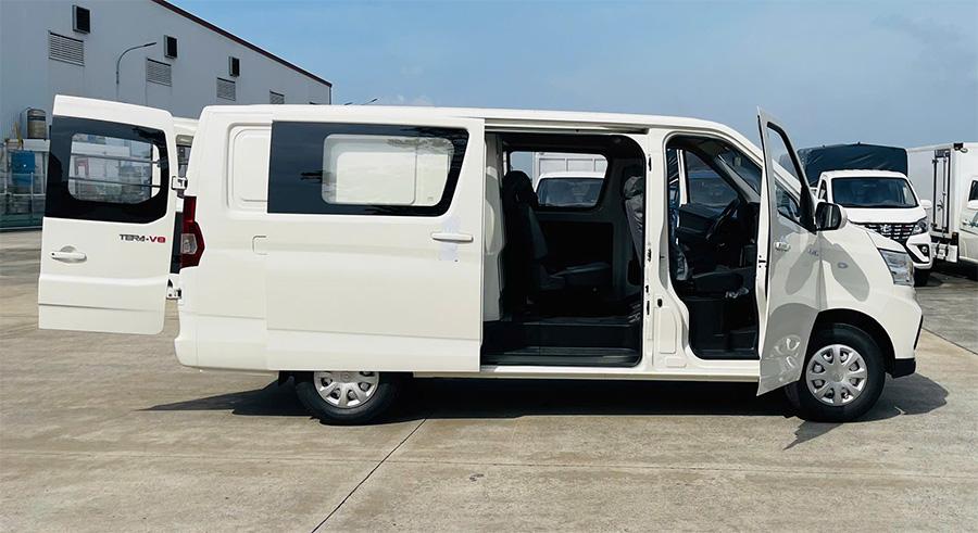 Xe van phiên bản 5 chỗ