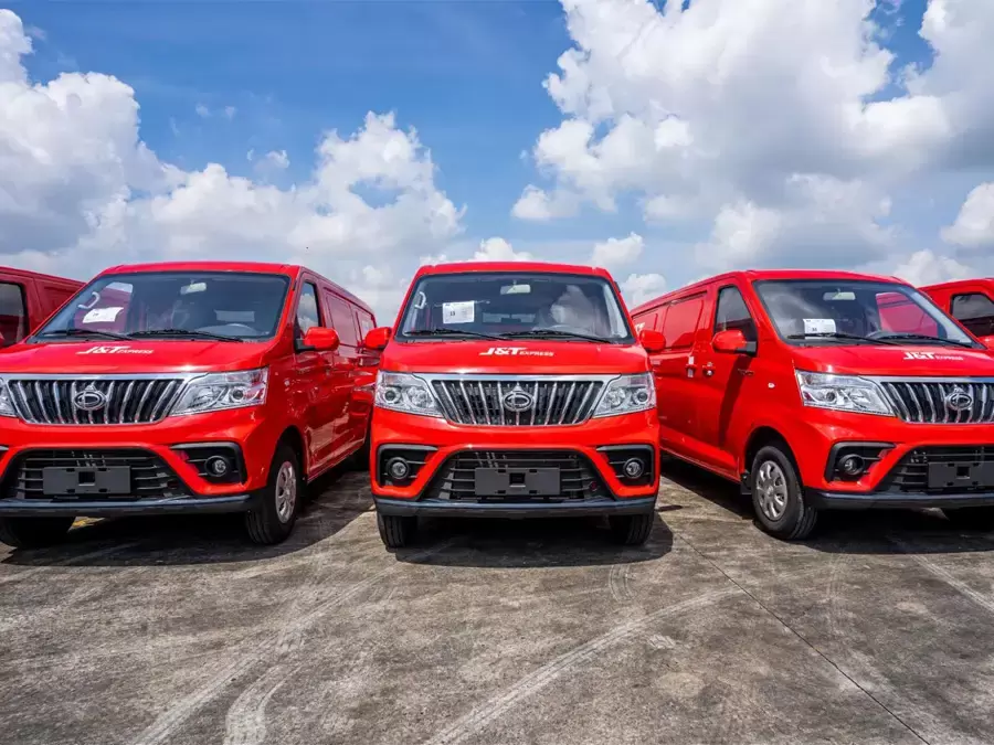 Tera-V8 là xe van chở hàng được doanh nghiệp ưa chuộng