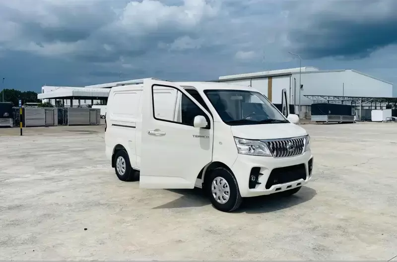 Điểm danh 2 dòng xe van chở hàng 1 tấn hàng đầu hiện nay